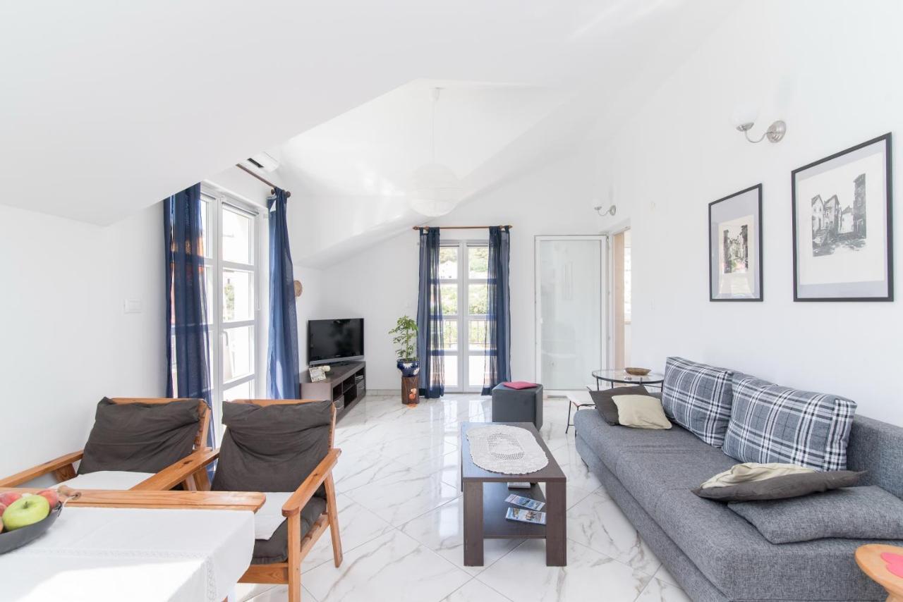 Apartments Mare พอสติรา ภายนอก รูปภาพ